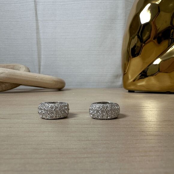 Rhinestone Silver Clip‎ Magnetic Earrings - Picture 1 of 6